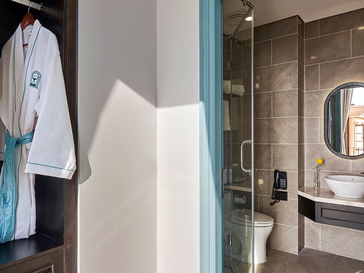 rooms-superior-room-sea-view-child-without-extra-bed