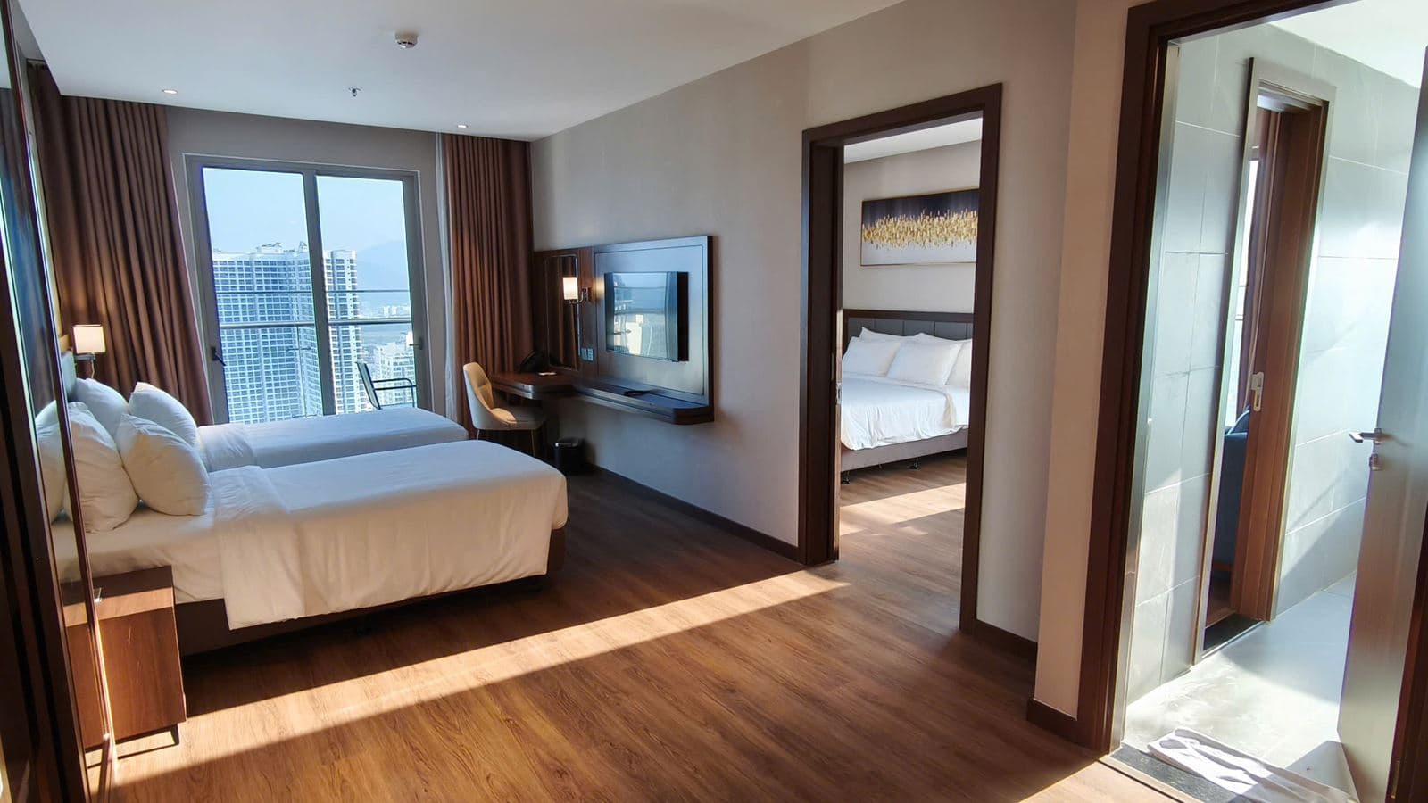rooms-family-club-suite-seaview