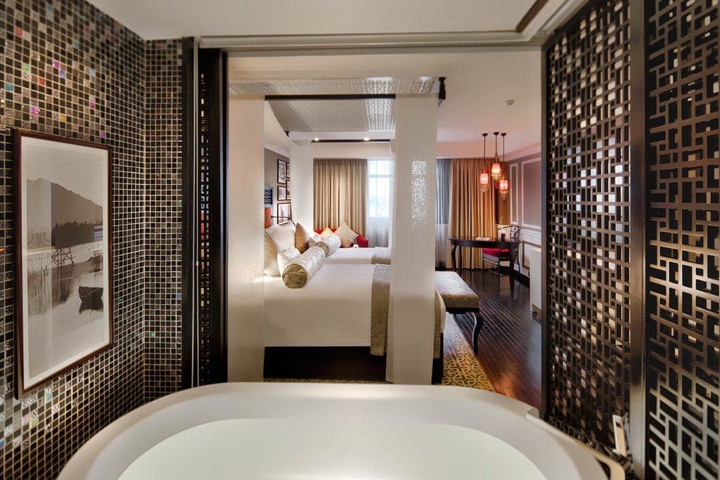 rooms-deluxe-room