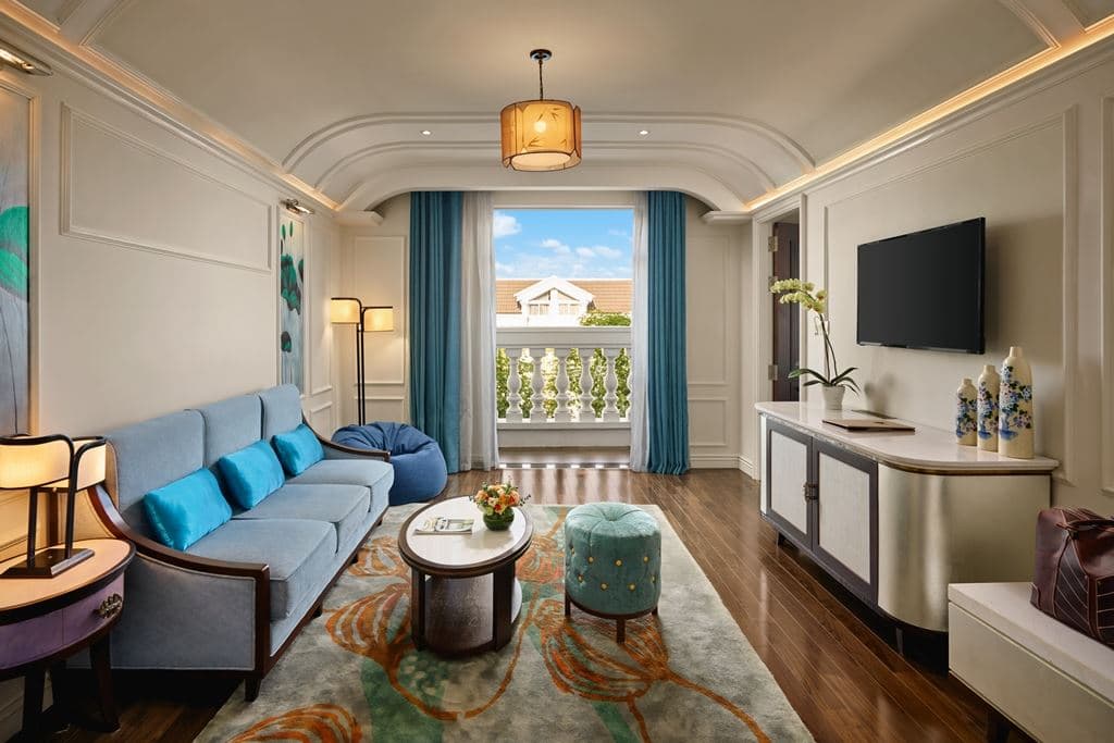 rooms-deluxe-suite