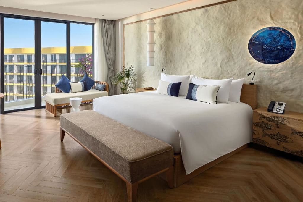 rooms-deluxe-room