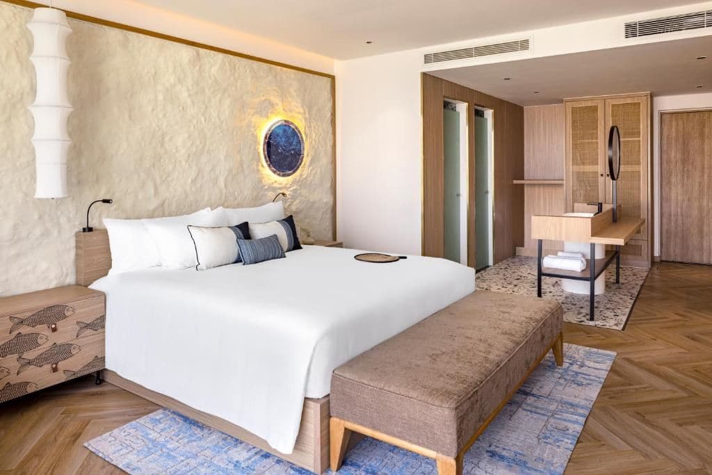 rooms-deluxe-room
