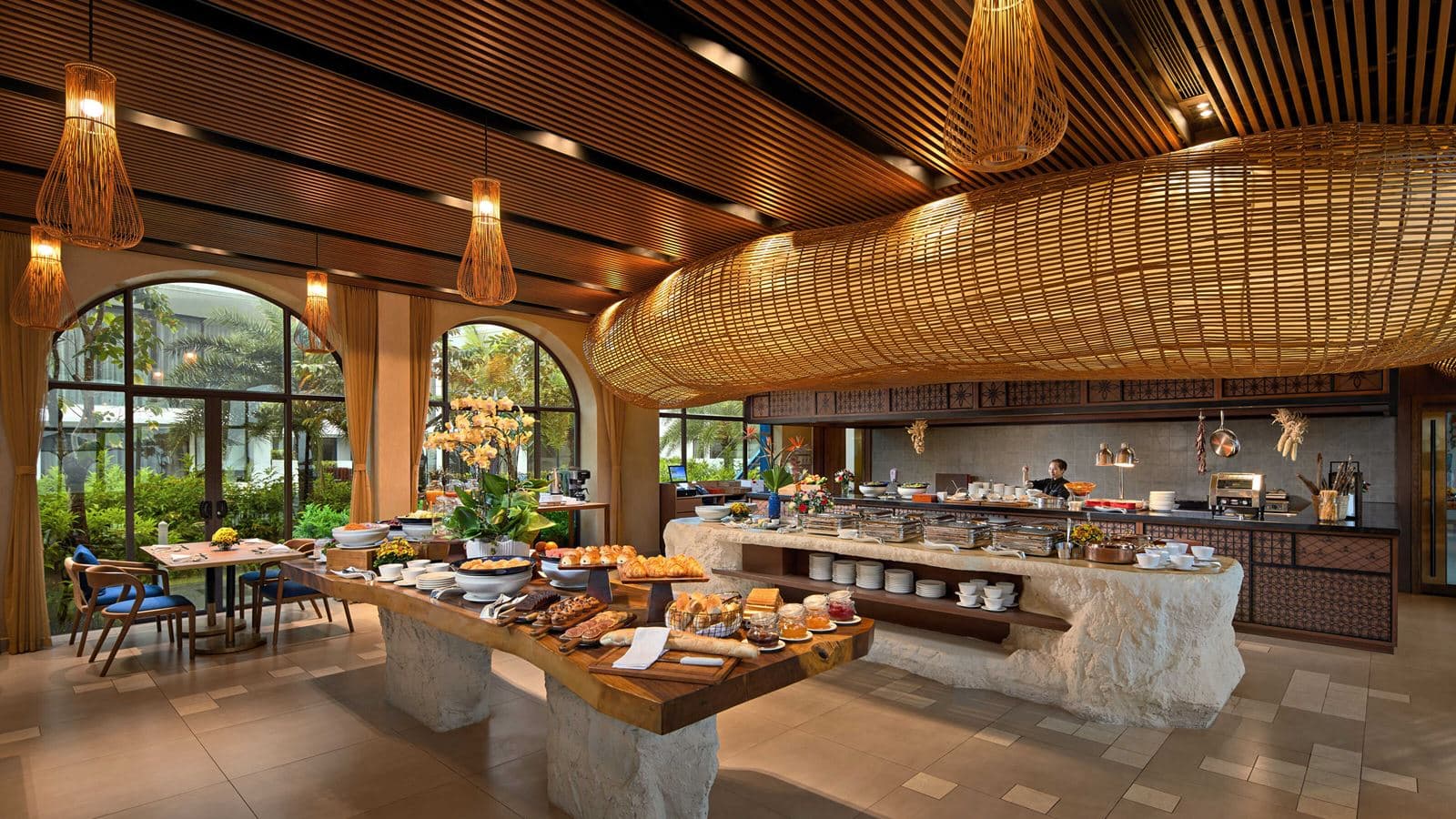 restaurants-royal-shore-restaurant