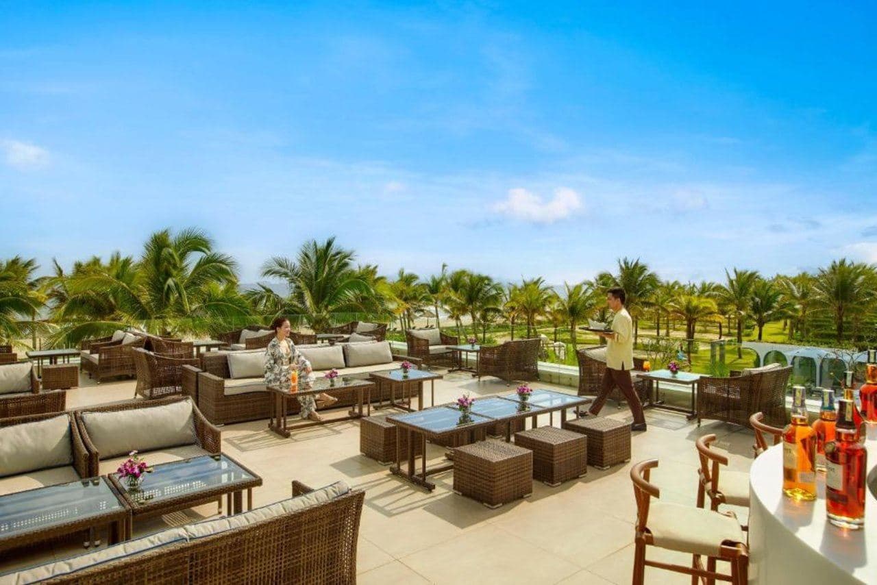restaurants-royal-café--restaurant