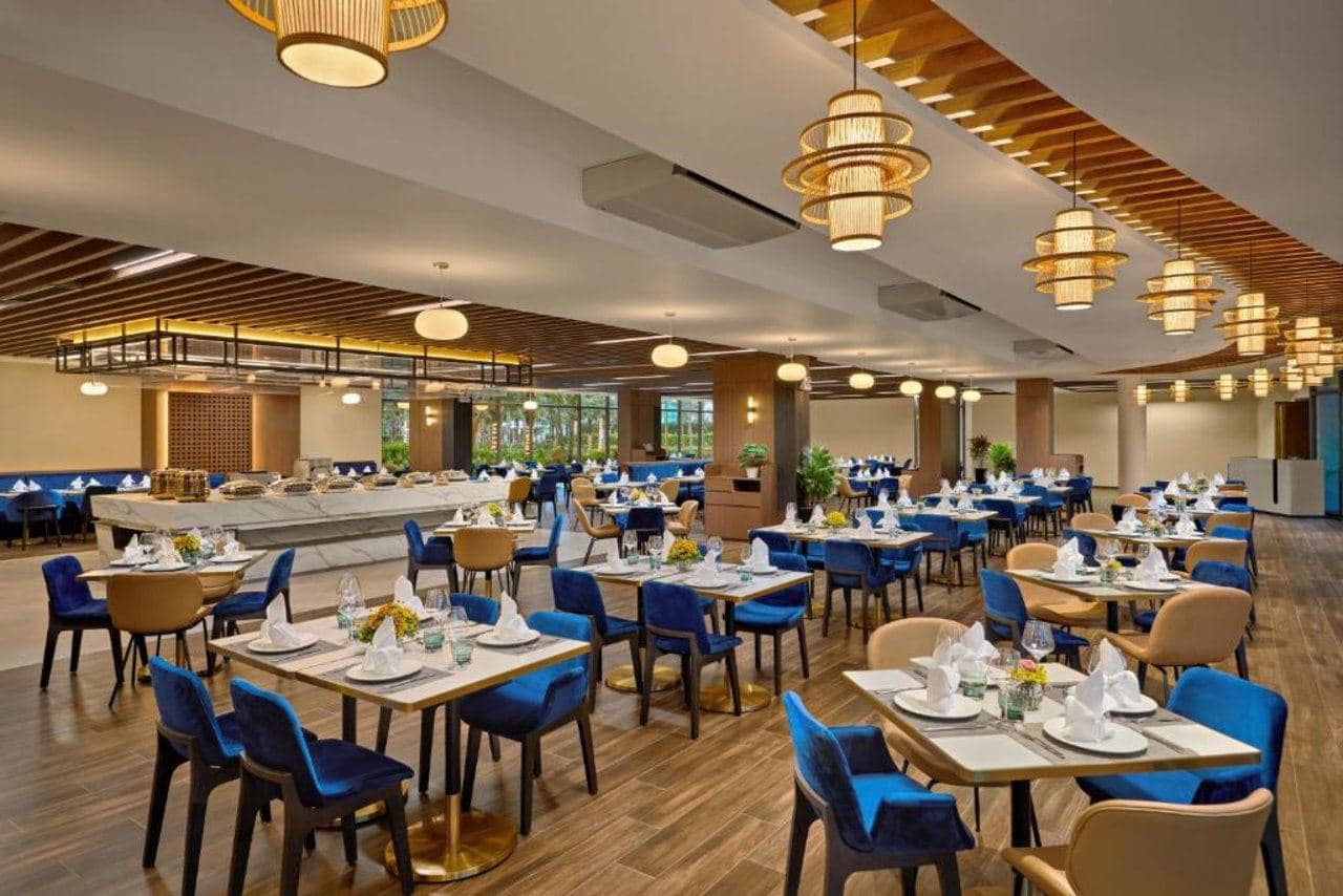 restaurants-royal-café--restaurant