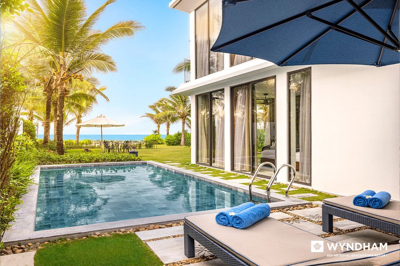 rooms-three-bedroom-pool-villa-garden-view