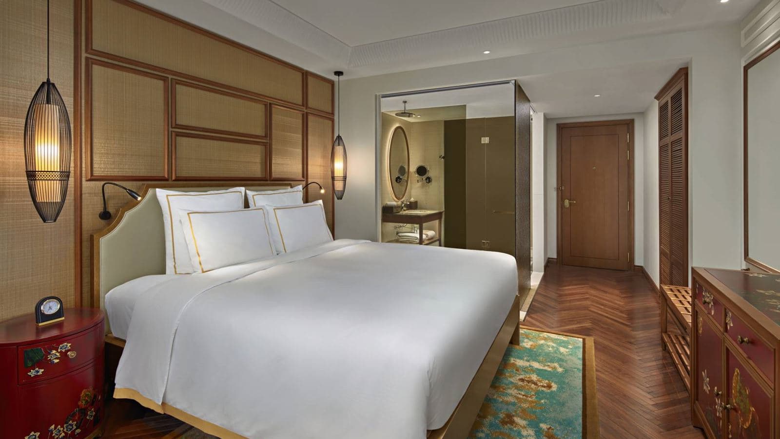 rooms-deluxe-room