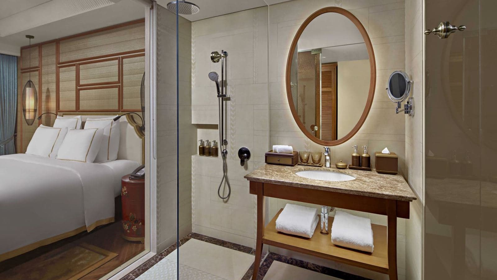 rooms-deluxe-room