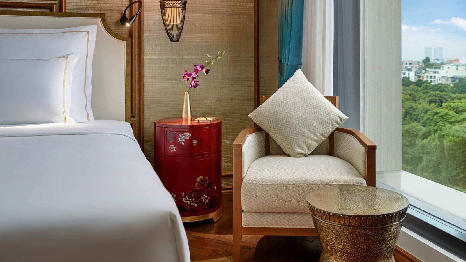 rooms-deluxe-room