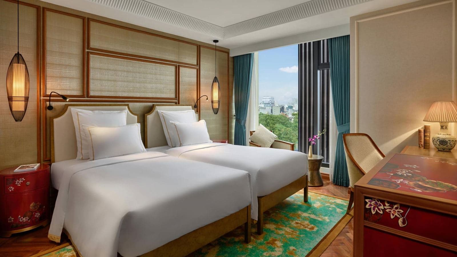 rooms-deluxe-room