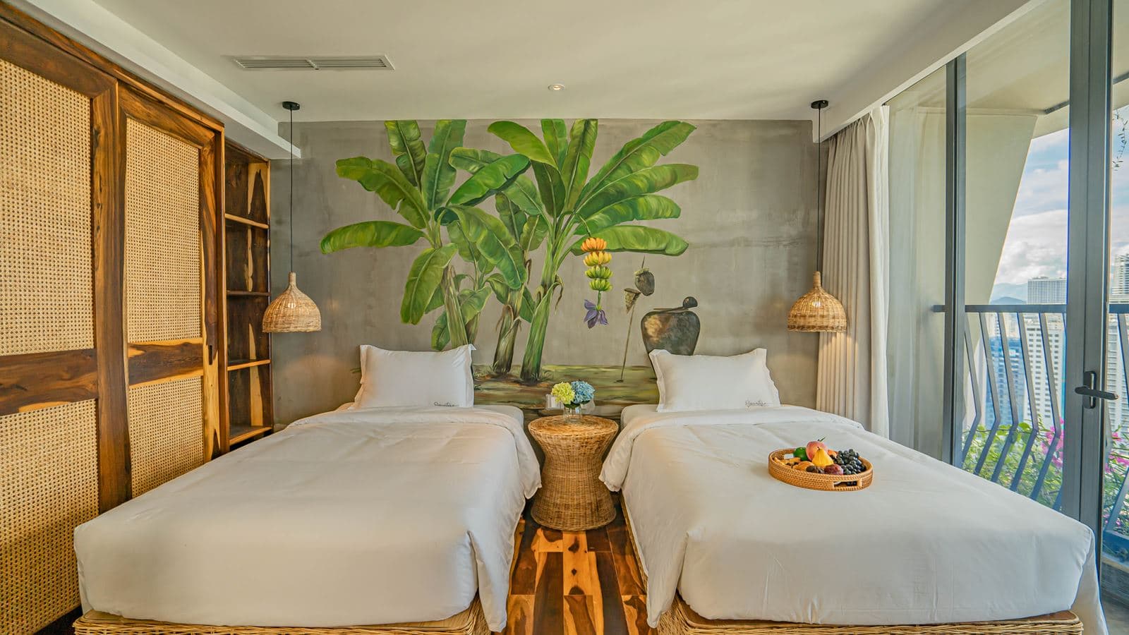 rooms-banana-oasis-with-balcony