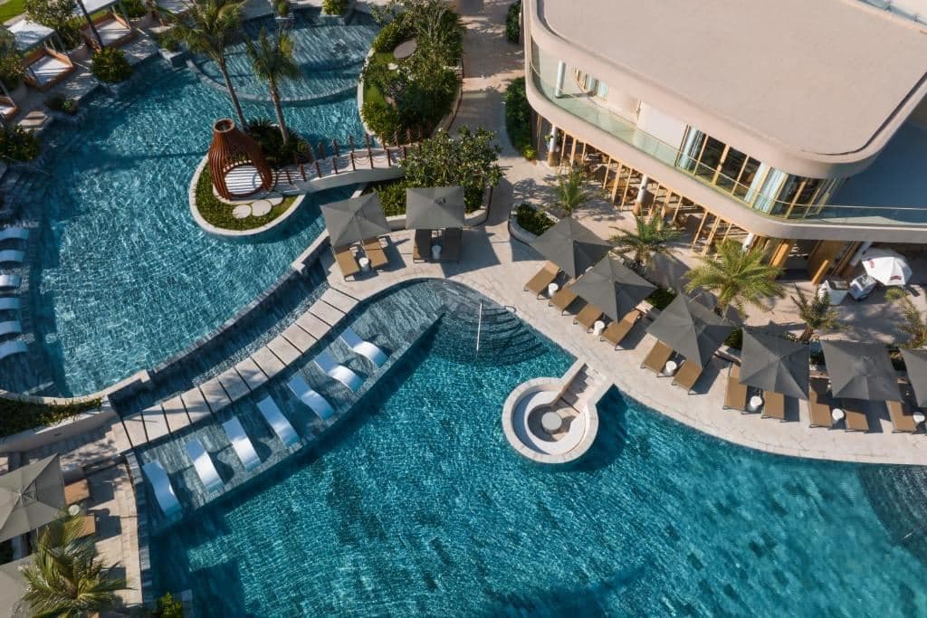 pools-outdoor-pool