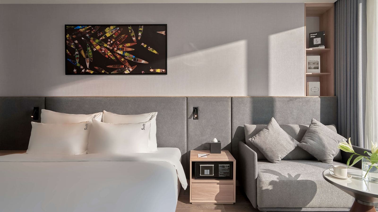 rooms-deluxe-city-view-with-balcony-no-extra-bed