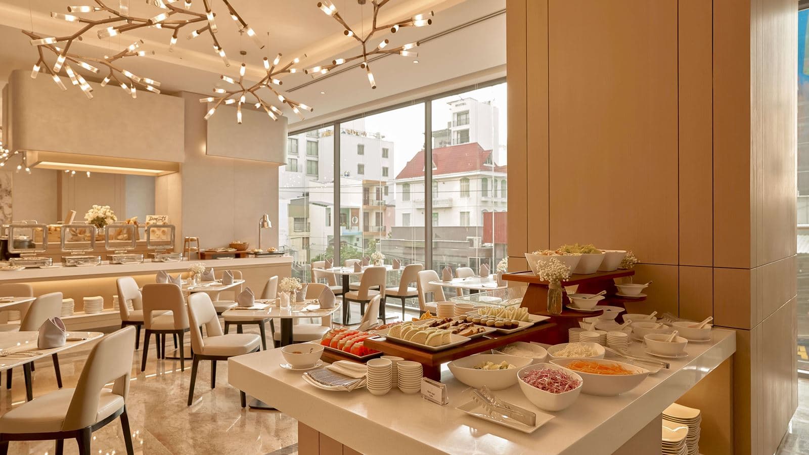 restaurants-lux-restaurant