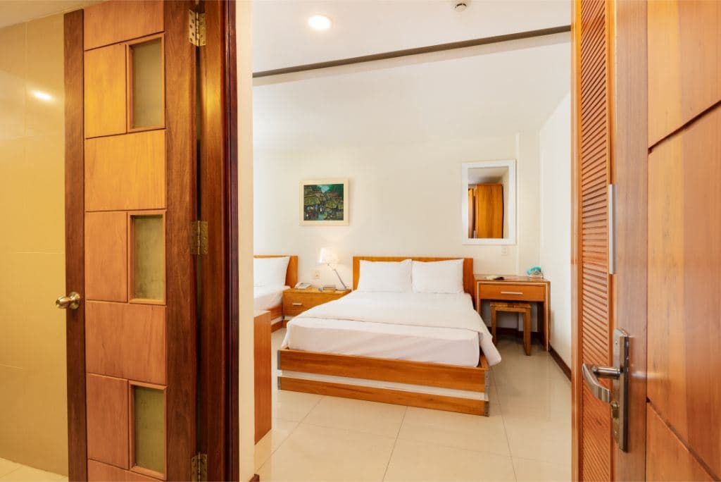 rooms-superior-room