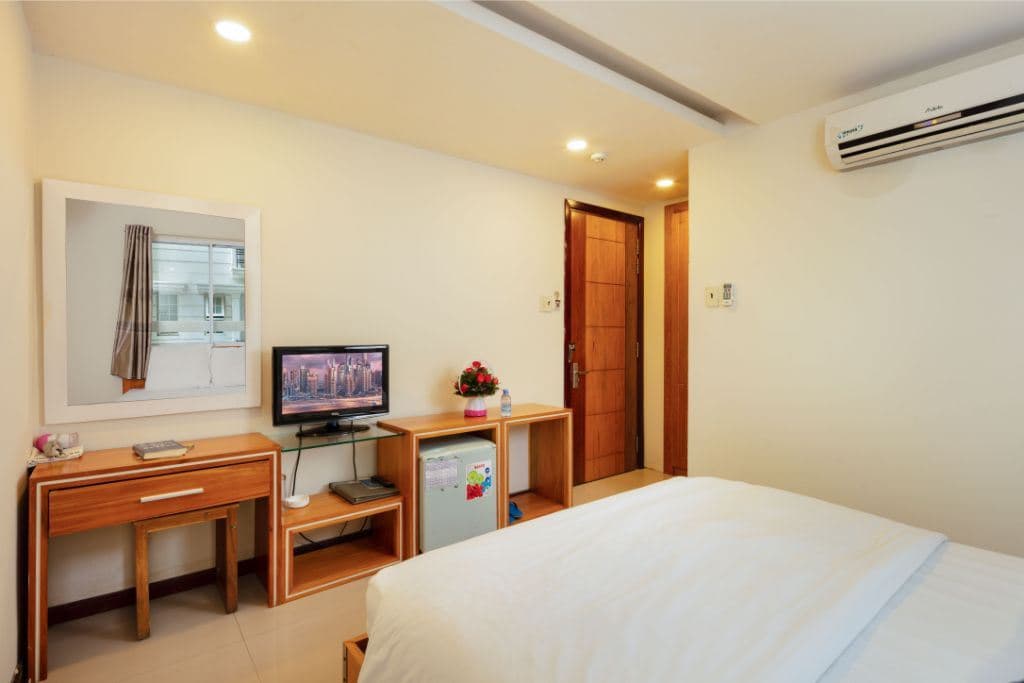 rooms-standard-room