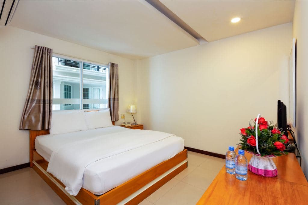 rooms-standard-room