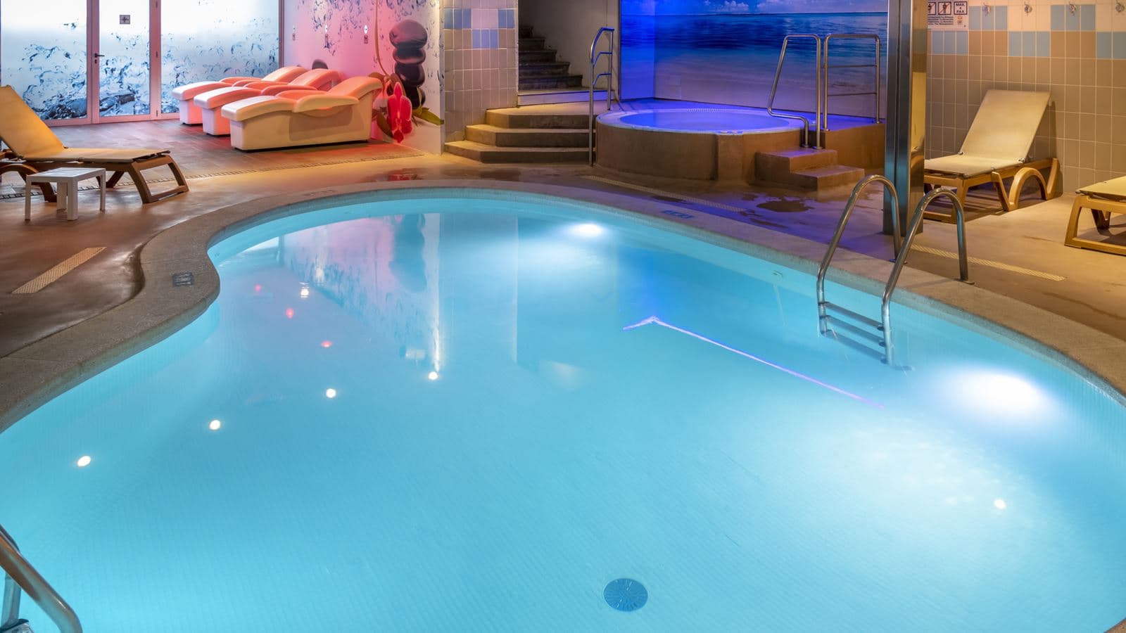 pools-indoor-pool