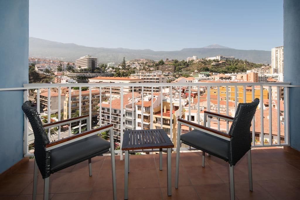 rooms-double-room-with-balcony