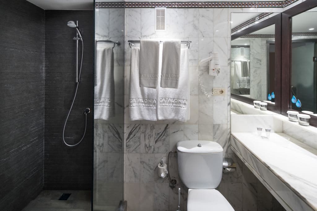 rooms-triple-room