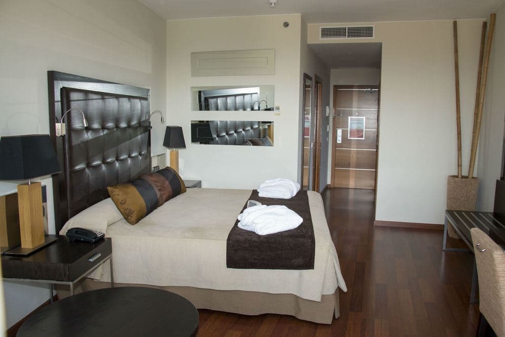 rooms-double-deluxe-sea-view