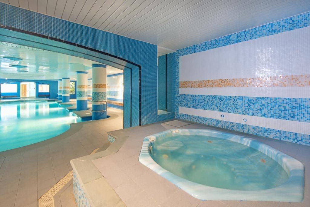 pools-indoor-pool