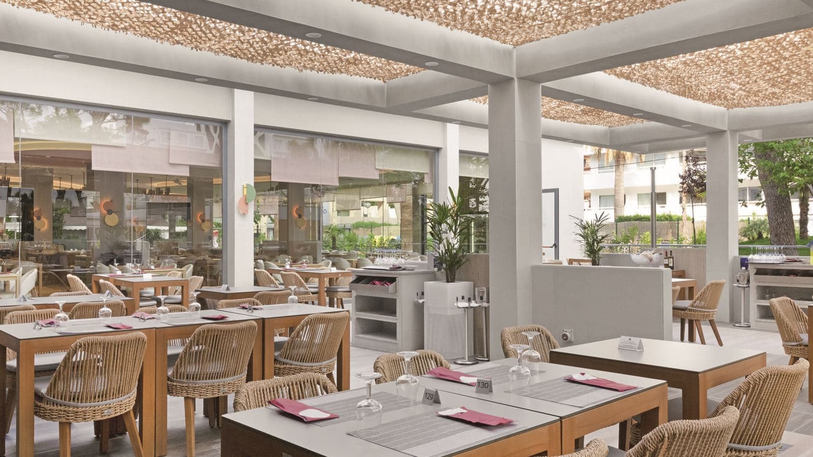 restaurants-main-restaurant