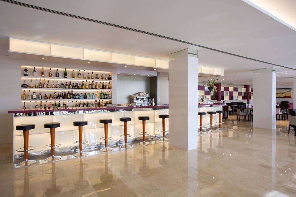 bars-main-bar