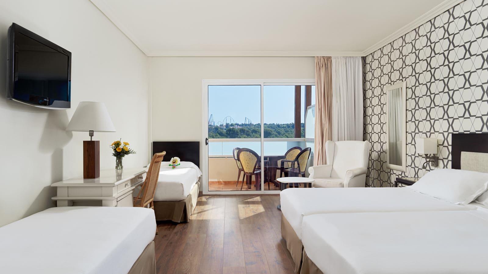 rooms-family-room