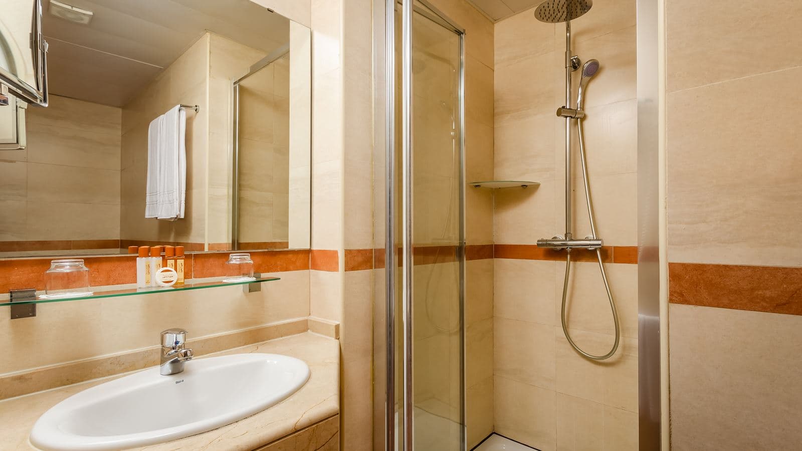 rooms-room-comfort