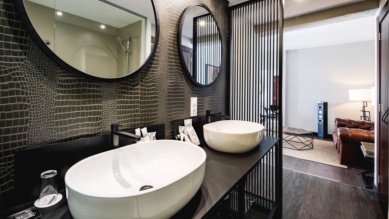 rooms-junior-suite-balcony-or-terrace