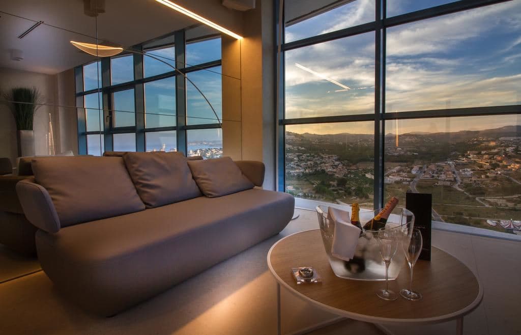 bars-sky-bar