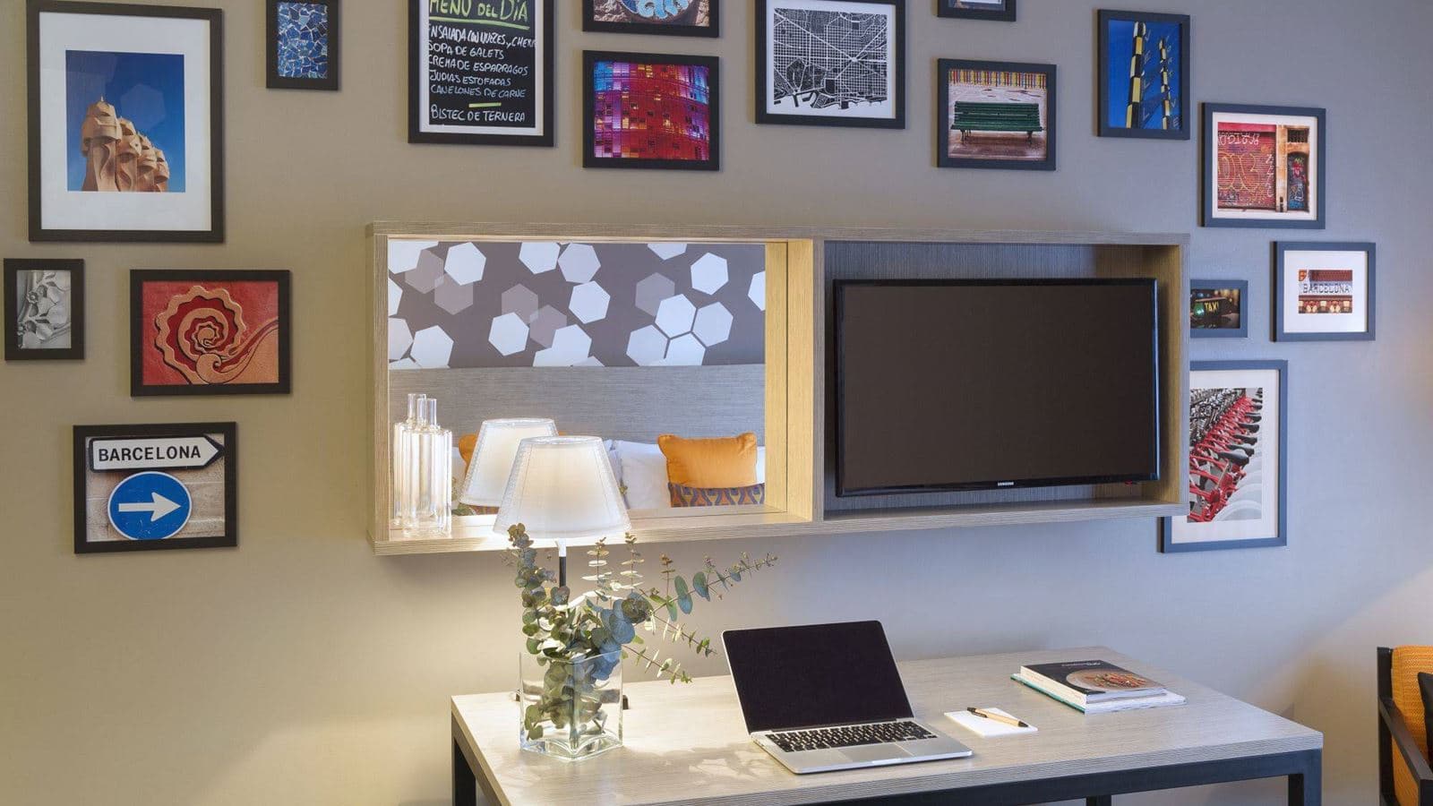 rooms-studio-room