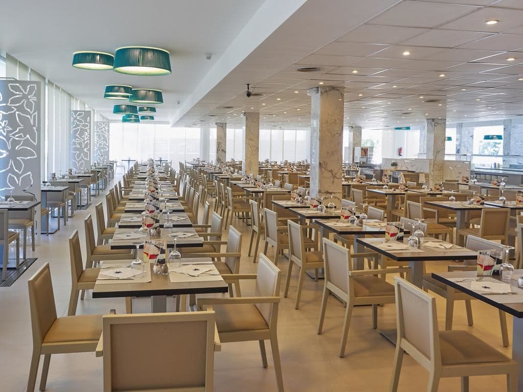restaurants-restaurant