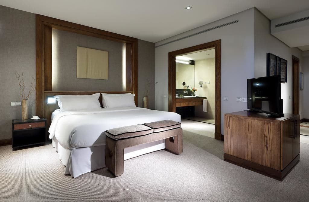 rooms-twin-room