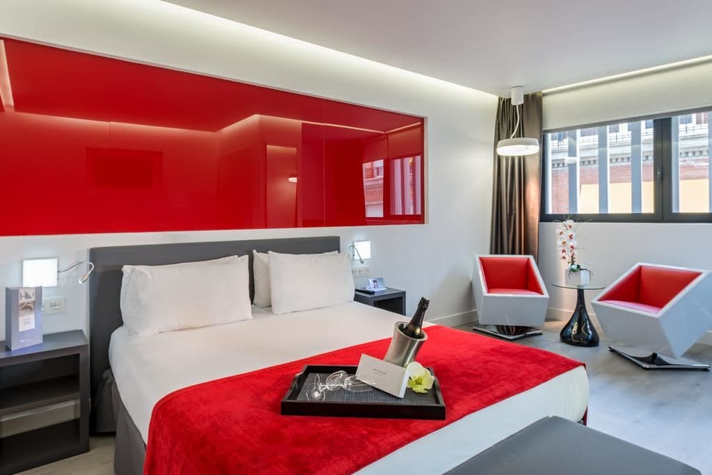rooms-twin-room