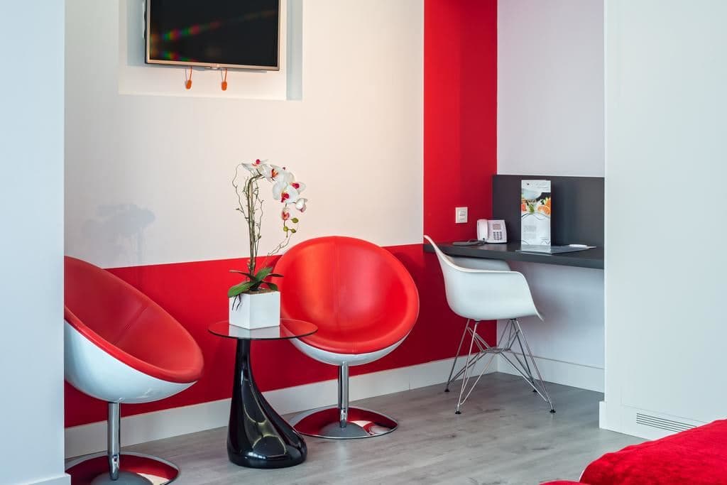 rooms-twin-room