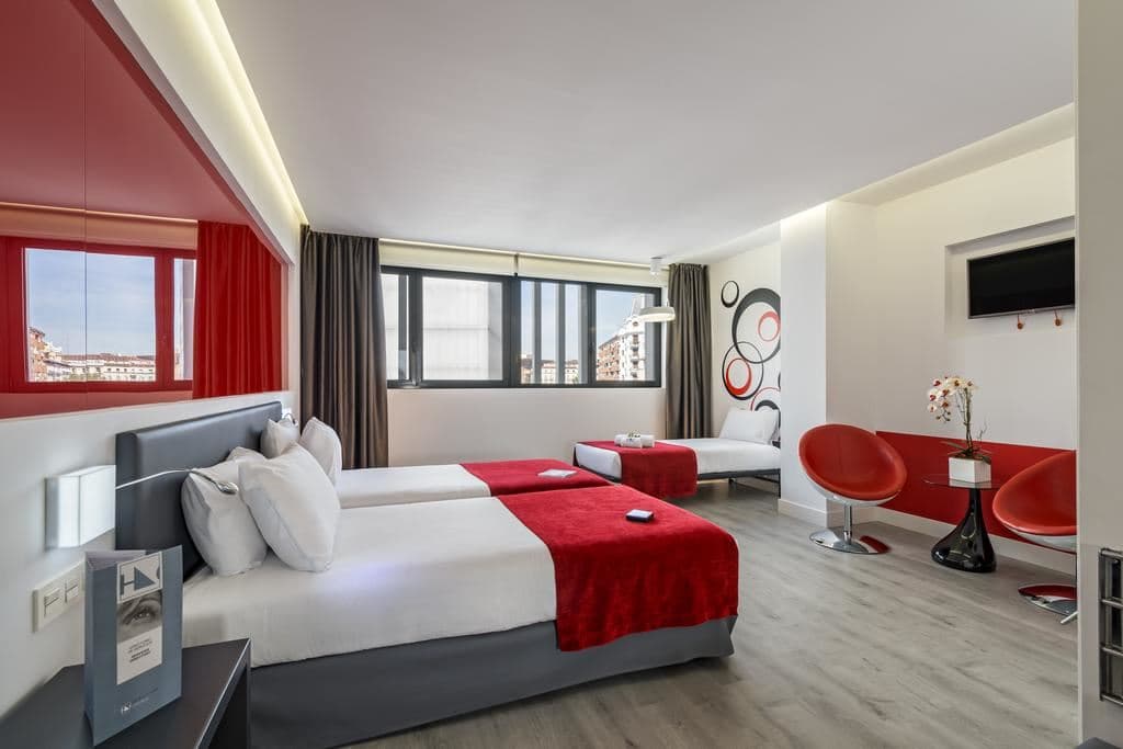rooms-triple-room