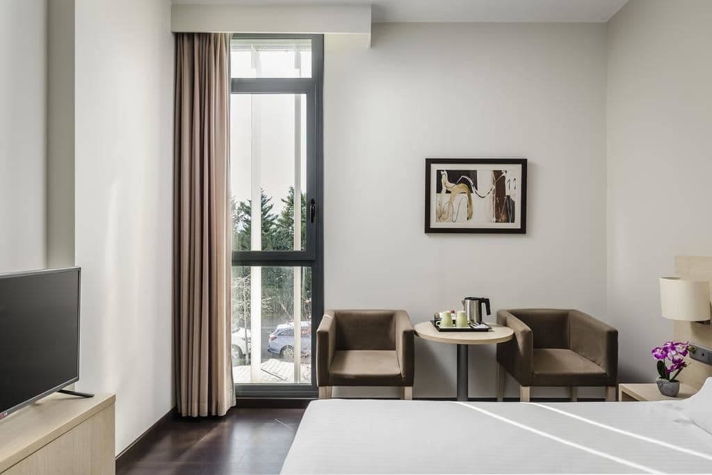 rooms-twin-room