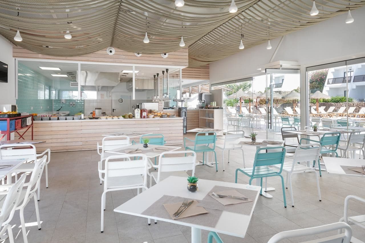 bars-bar-piscina
