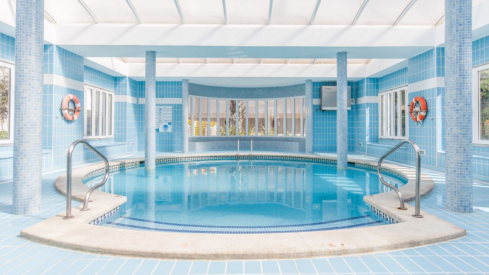 pools-indoor-pool
