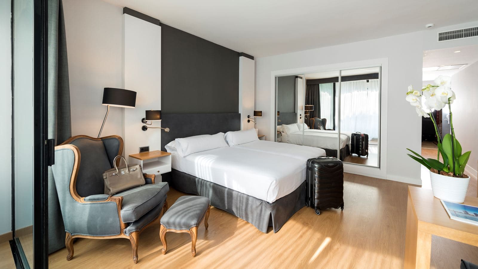 rooms-suite-capacity-4