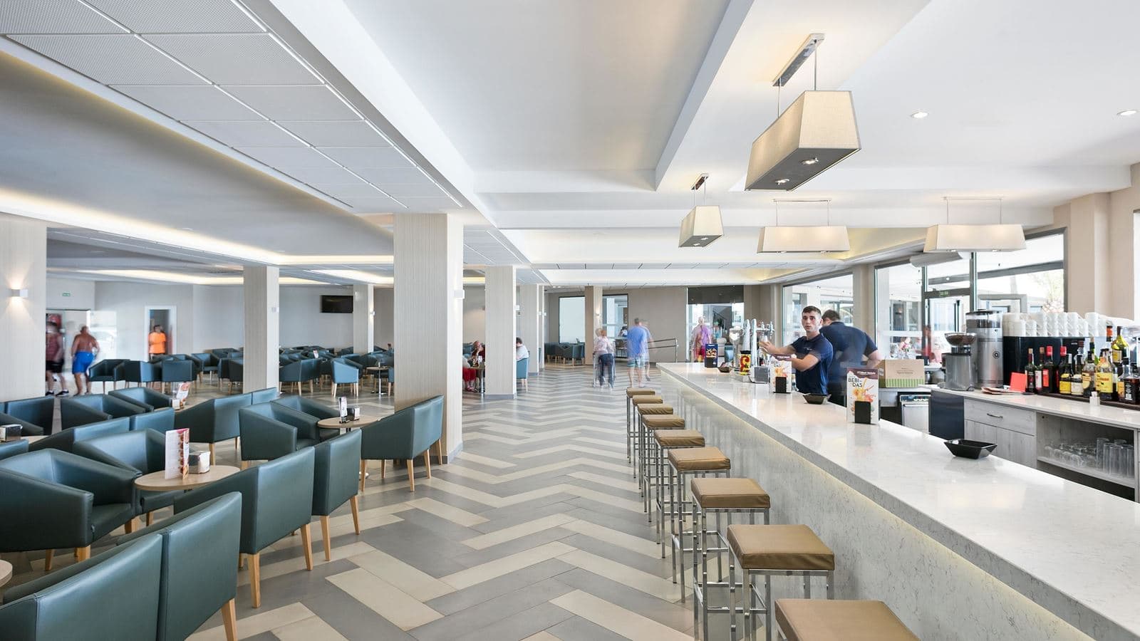 bars-main-bar