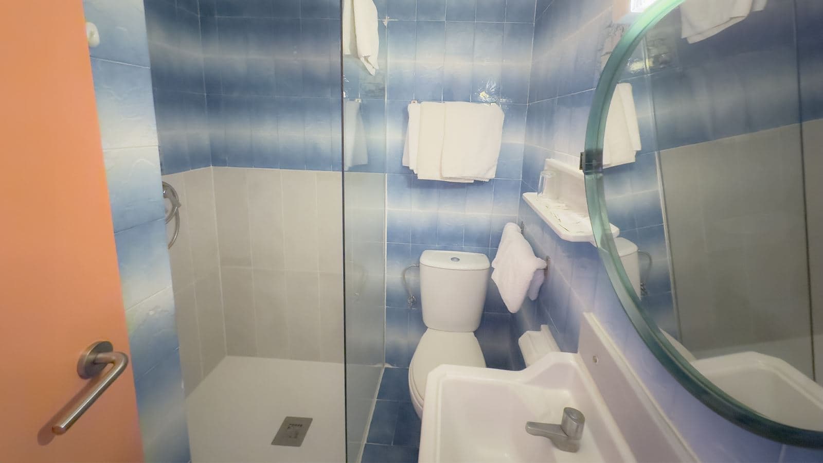 rooms-triple-room