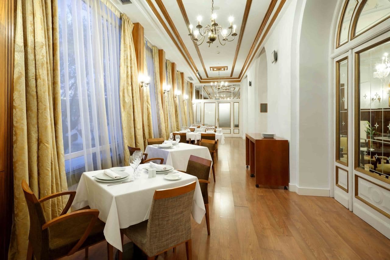 restaurants-restaurants