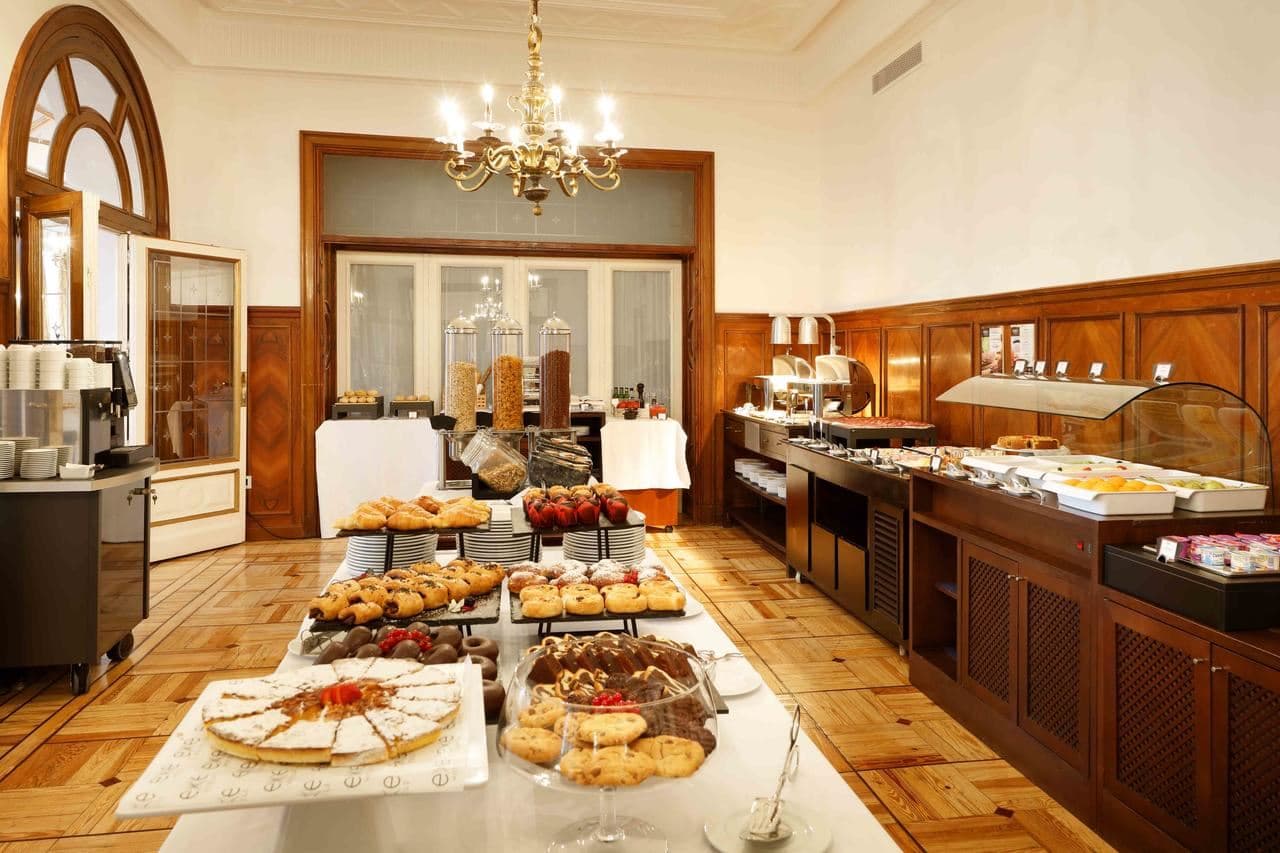 restaurants-restaurants