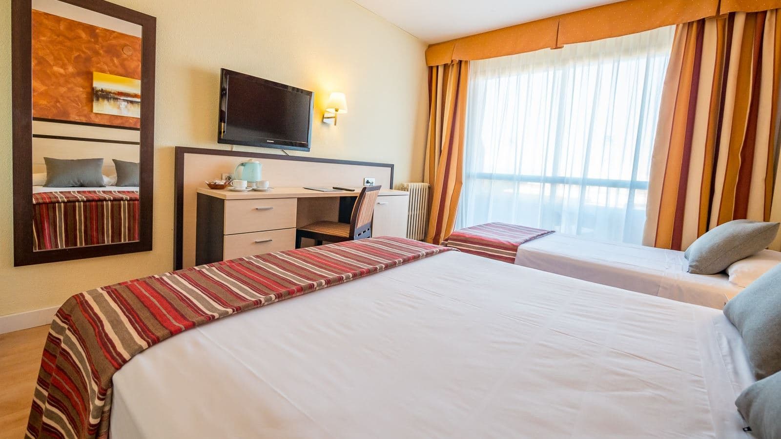 rooms-standard-room