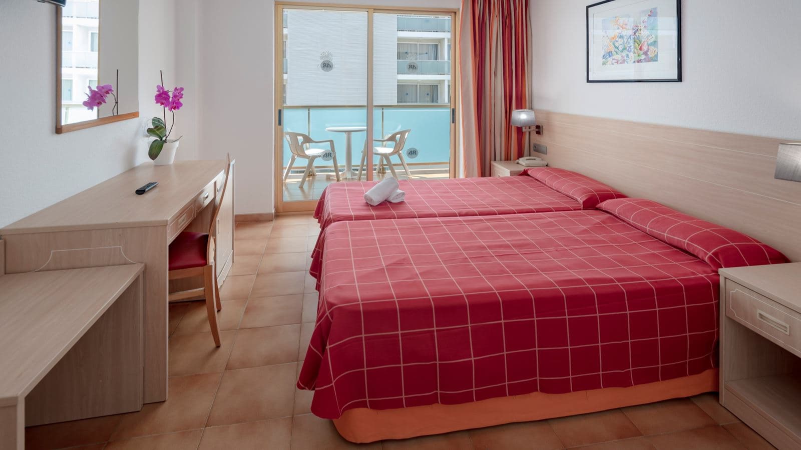 rooms-standard-room