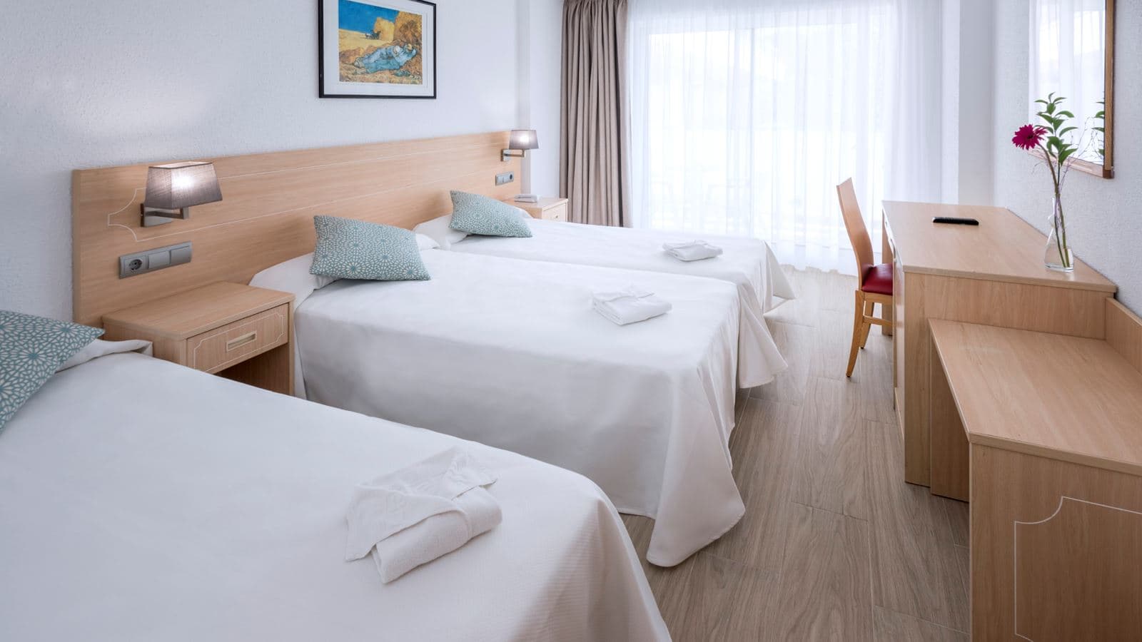 rooms-standard-room