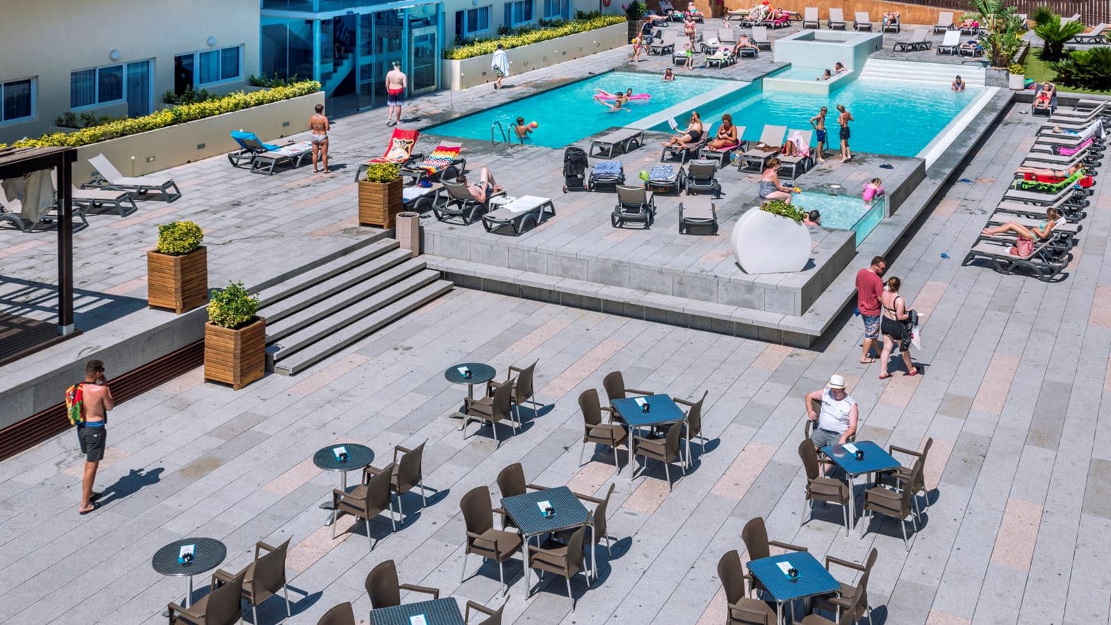 pools-outdoor-pool